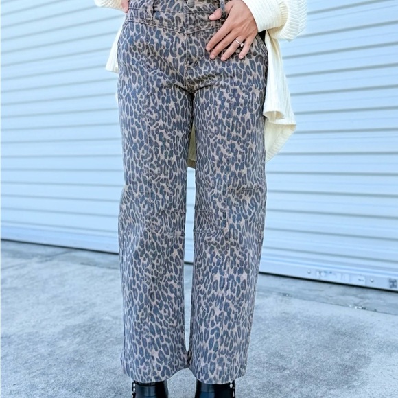 Denim - WORN ONCE Faded Brown Leopard Print Pants